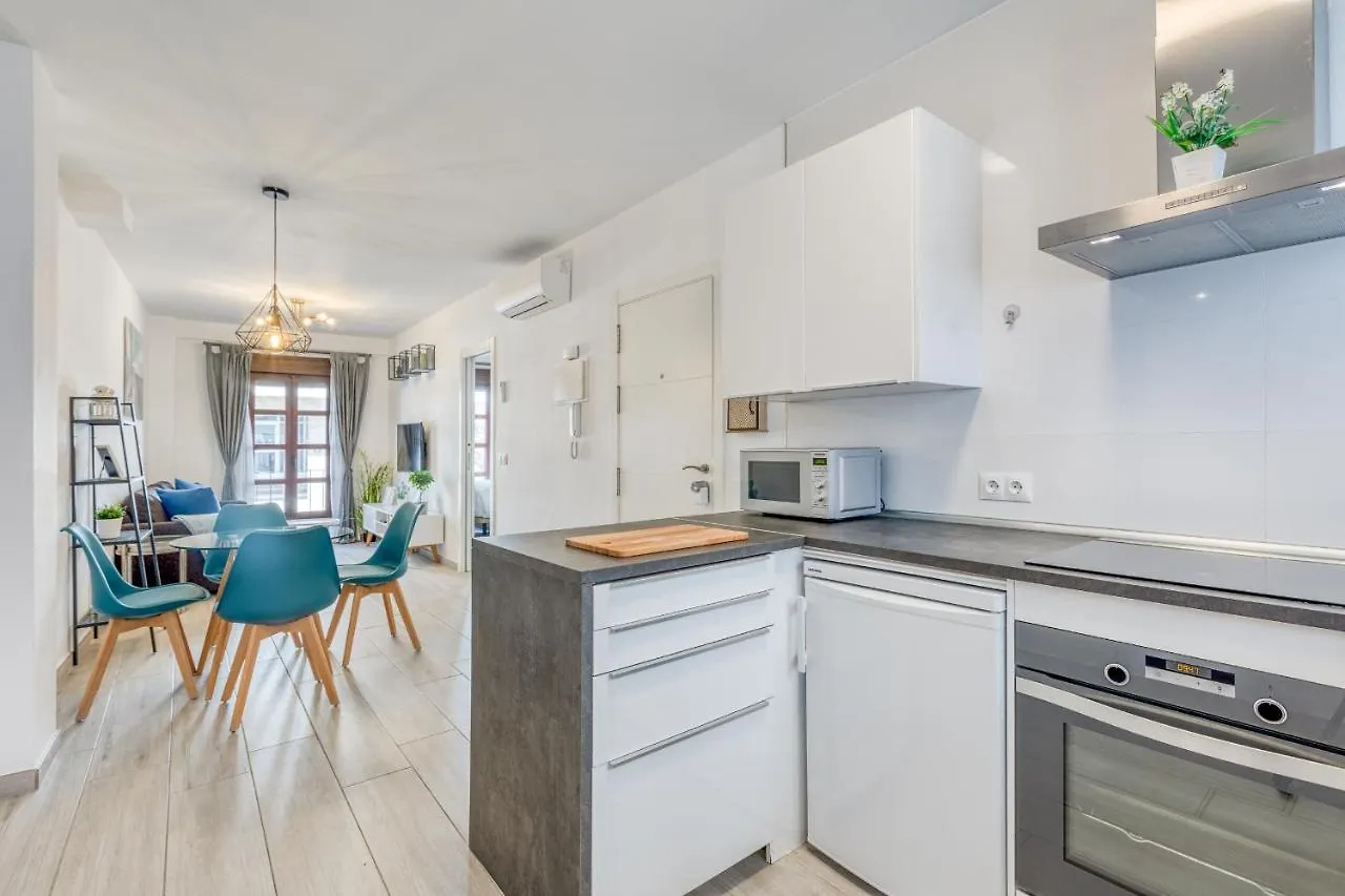 Hanami Castillo Apartment Estepona