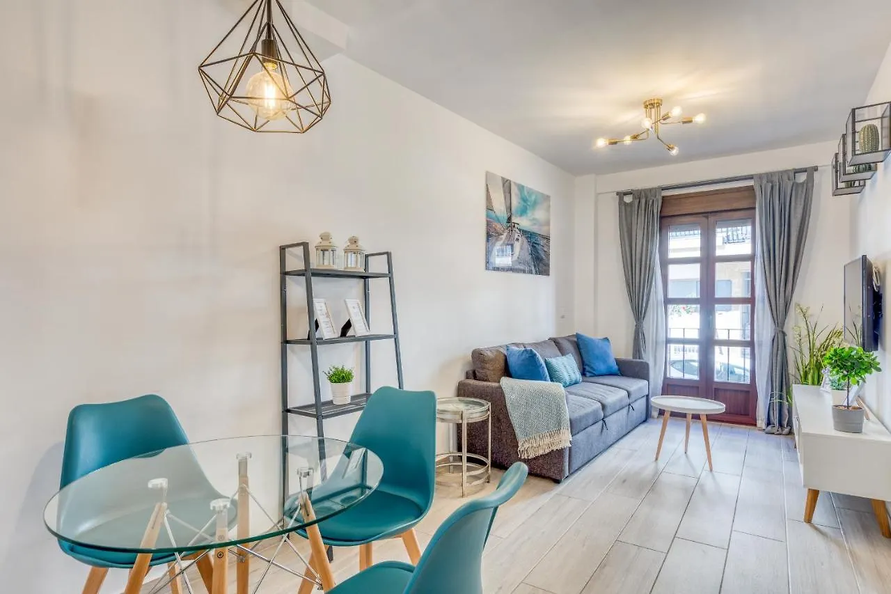 Hanami Castillo Apartment Estepona